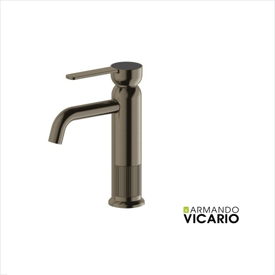 LUMIERE Black Brushed